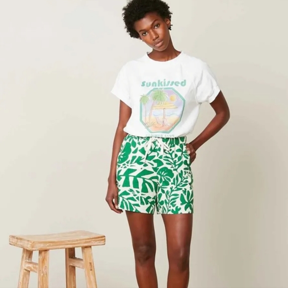 Hartford Pants - HARTFORD Sabine Green Leaves Print Tropical Beachy Linen Shorts